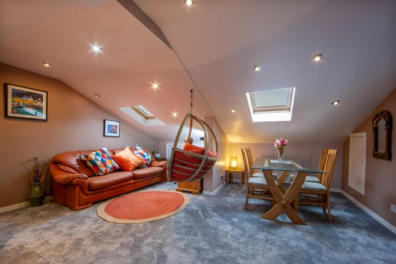 Premium 2Nd Floor 2 Bed Apt Sleeps 4 Adults In Oban Town Exterior photo